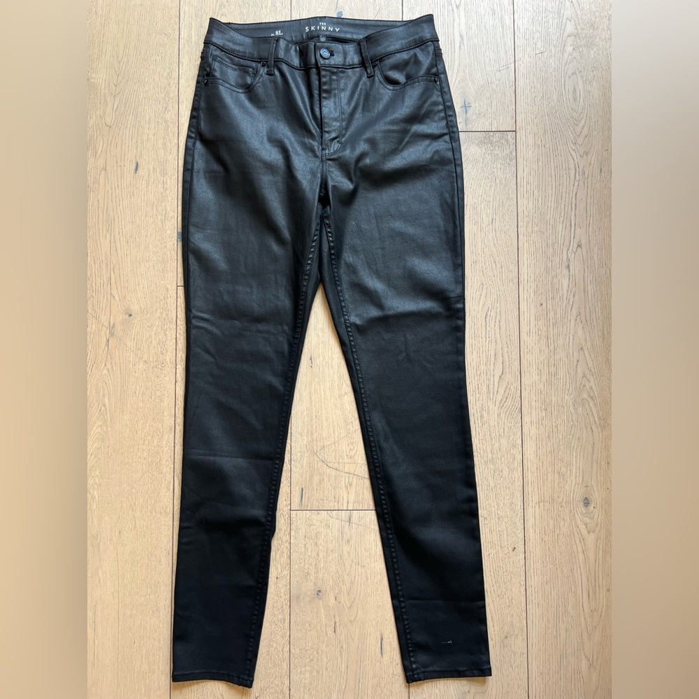 White House Black Market The Skinny Jean - High Rise Curvy - Size: 8L